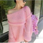 свитер розовый