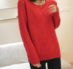 свитер красный